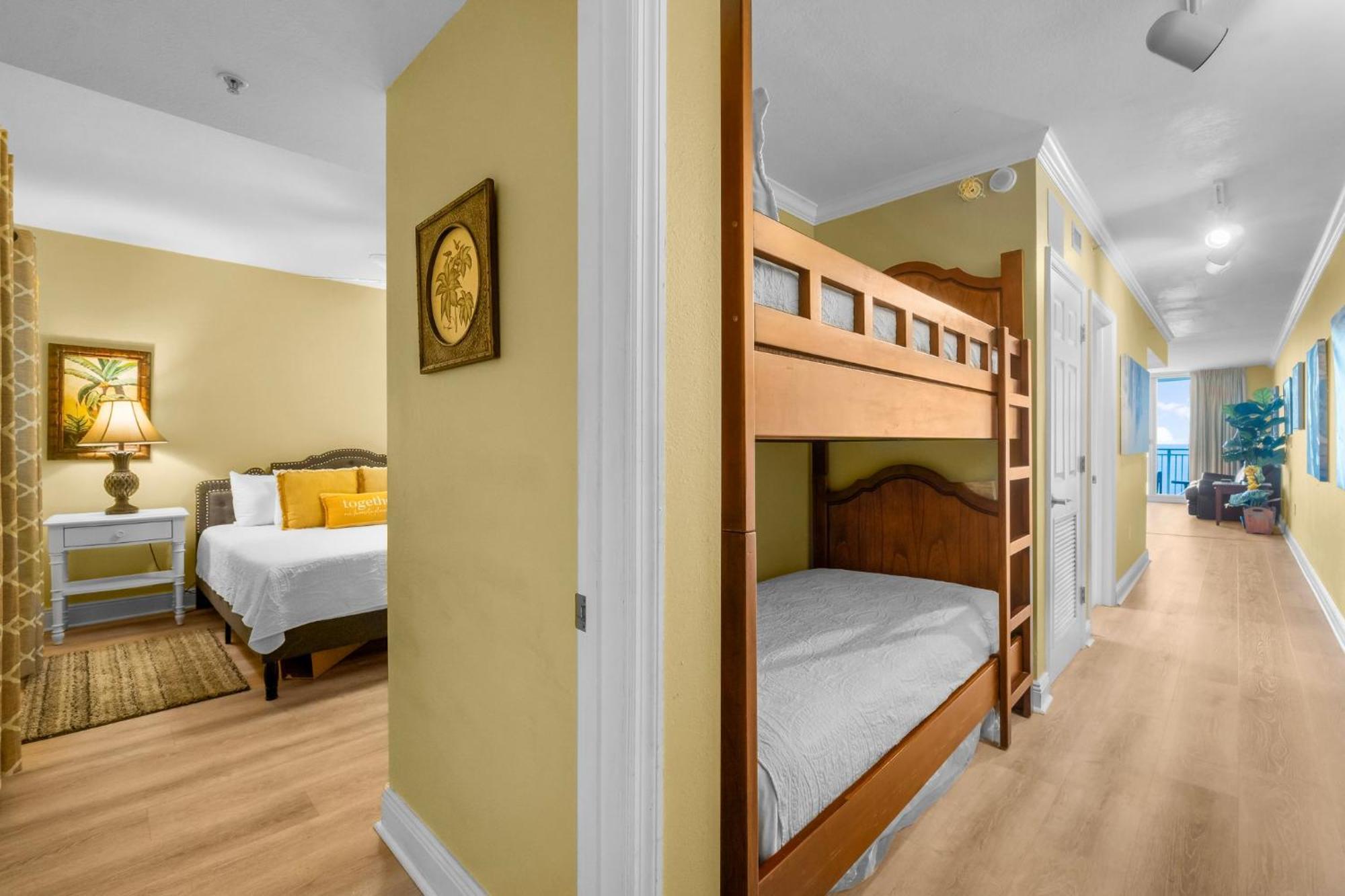 Beautiful Beachfront Paradise! Emerald Beach Resort Panama City Beach Eksteriør billede
